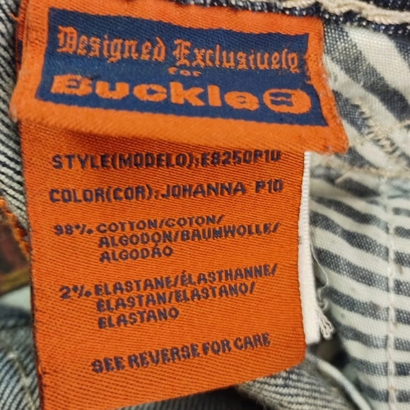 Rock Revival Women's Blue Embroidered Capri Jeans Size 27 - Picture 11 of 11